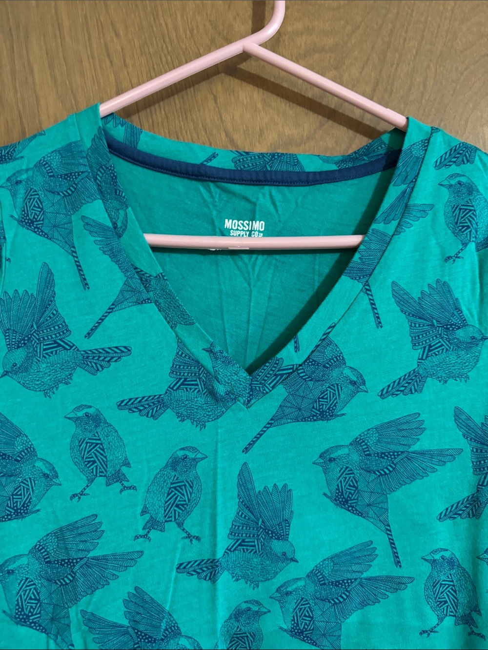 NWOT: Mossimo Supply Co. Teal V-Neck Bird Print Tee - Picture 4 of 5